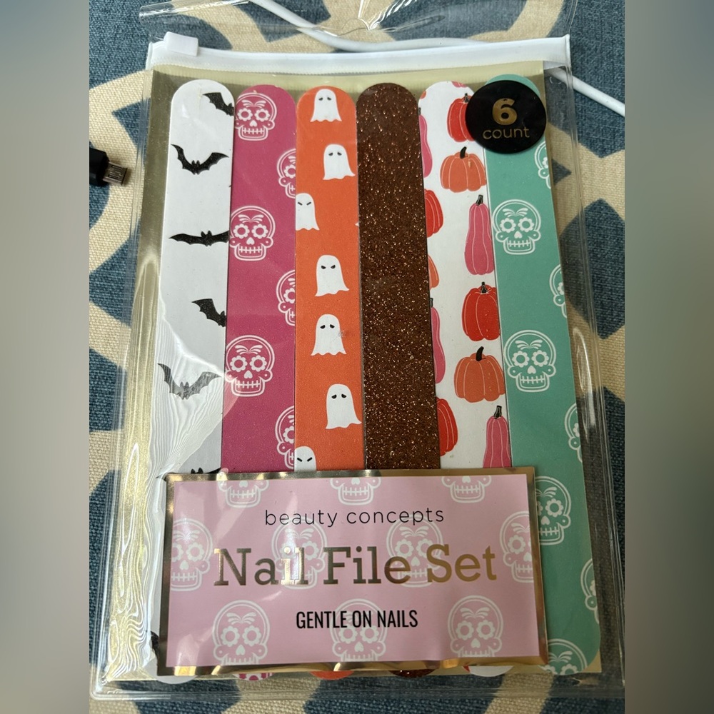 👻 💀 🎃 NWT Beauty Concepts Halloween Nail File Set 6 count 👻 💀 🎃